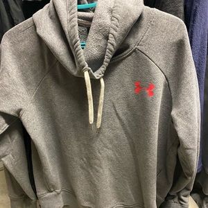 Medium Under Armour sweater